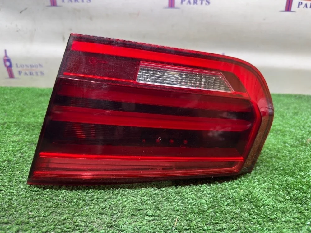 Фонарь в крышку багажника BMW F30