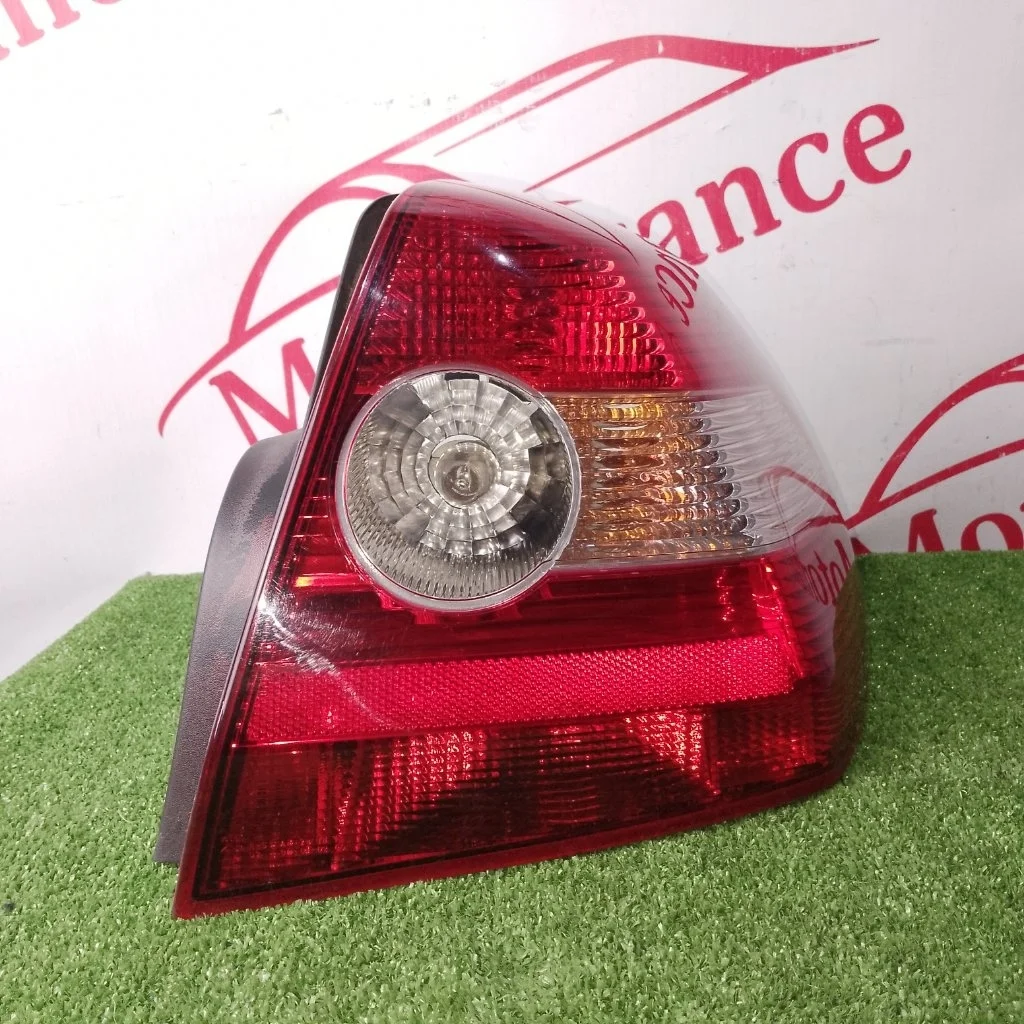 Фонарь задний Renault Megane 2004 8200142681 2, правый