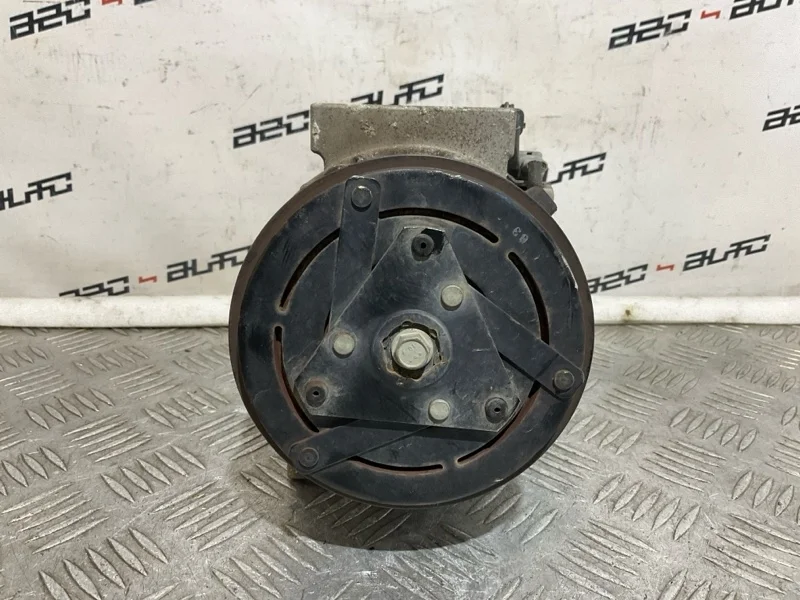 Компрессор кондиционера Nissan Qashqai 92600CY71A J10 2.0