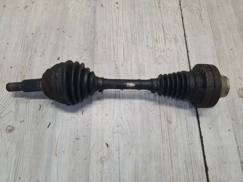 Привод сборе VW Touareg 1 2003-2010 7L