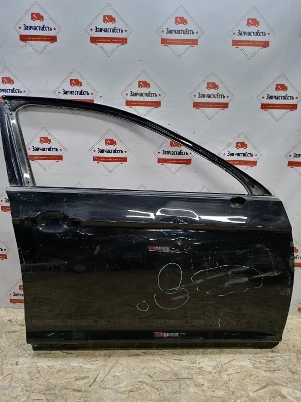 Дверь передняя правая Volkswagen Passat 2014-НВ 3G0831056AG B8