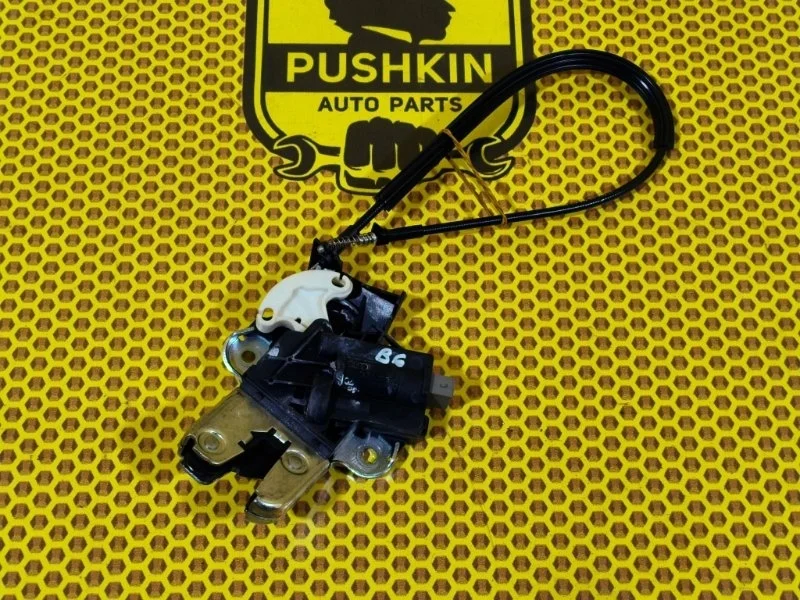 Замок багажника Volkswagen Passat B6 BVY 2007