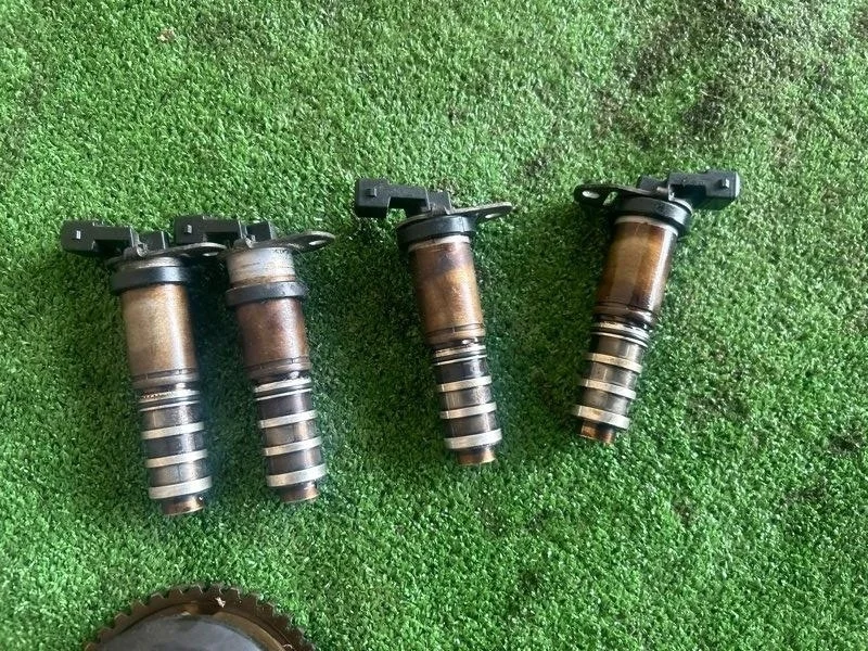 Клапан электромагнитный изменения фаз грм BMW X5 2015 F15