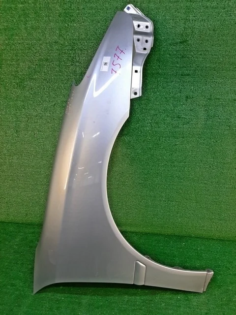 Крыло переднее правое (царапина) MCV30 LEXUS ES IV 300 MCV30 2004-2006, TOYOTA WINDOM V30 2001-2004, WINDOM V30 2004-2006