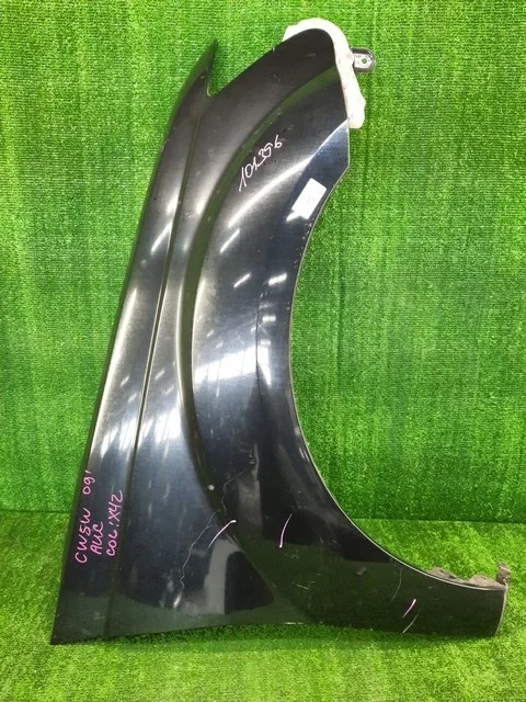 Крыло переднее правое (царапины) CW5W MITSUBISHI OUTLANDER XL CW 2007-2010