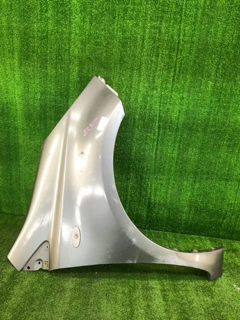 Крыло переднее правое (потерто) E11 NISSAN NOTE E11 2005-2008, NOTE E11 2008-2012