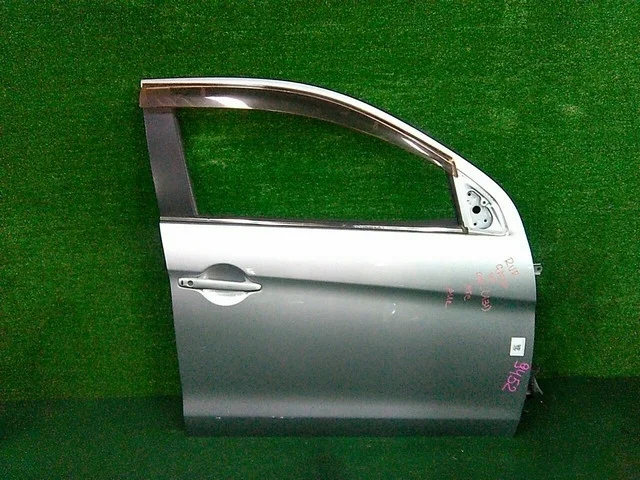 Дверь передняя правая (царапины) GA3W MITSUBISHI RVR III GA 2010-2012, ASX GA 2010-2012, RVR III GA 2012-2016, ASX GA 2012-2016, RVR III GA 2017-2019