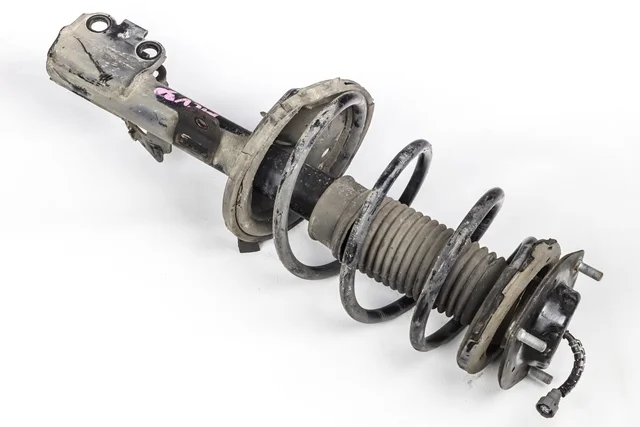 Амортизатор подвески передний левый (пыльник дефект) MCV30 TOYOTA WINDOM V30 2001-2004, WINDOM V30 2004-2006