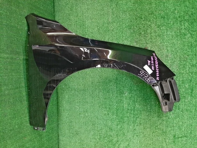 Крыло переднее правое (царапины) FS48 VOLVO V60 FW / FZ 2011-2018, S60 II FS / FH 2010-2018