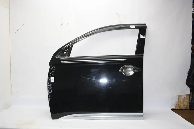 Дверь передняя левая (царапины) GF8W MITSUBISHI OUTLANDER GF 2012-2014, OUTLANDER GF 2014-2015