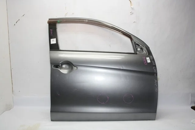 Дверь передняя правая (царапины) GA3W MITSUBISHI RVR III GA 2010-2012, ASX GA 2010-2012, RVR III GA 2012-2016, ASX GA 2012-2016, RVR III GA 2017-2019