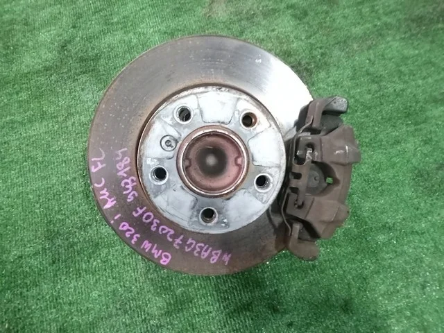 Кулак поворотный левый F31 BMW 3-Series F30 / F31 / F80 2011-2015