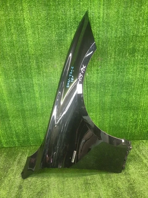 Крыло переднее правое (царапины) F30 BMW 3-Series F30 / F31 / F80 2011-2015