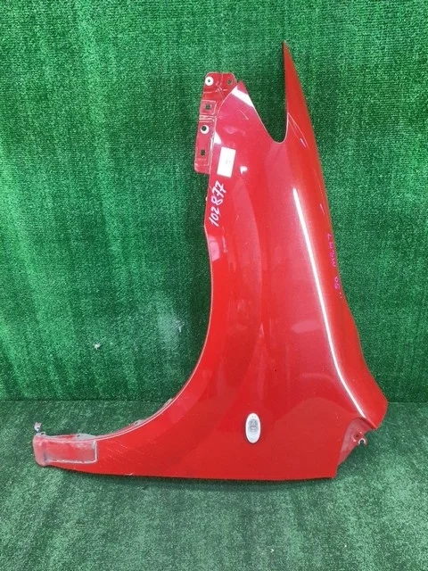 Крыло переднее левое (царапины) LW3W MAZDA MPV LW 2003-2006