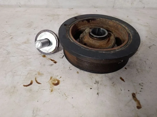 Шкив коленвала USK56 TOYOTA LAND CRUISER 200 2012-2014, LAND CRUISER 200 2015-, SEQUOIA XK60 2007-2020, TUNDRA XK50 2006-2009, TUNDRA XK50 2009-2013