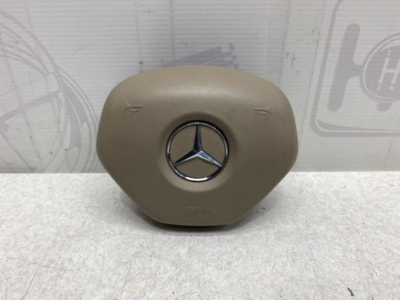 Подушка безопасности в руль Mercedes-benz CLS 2011 C218