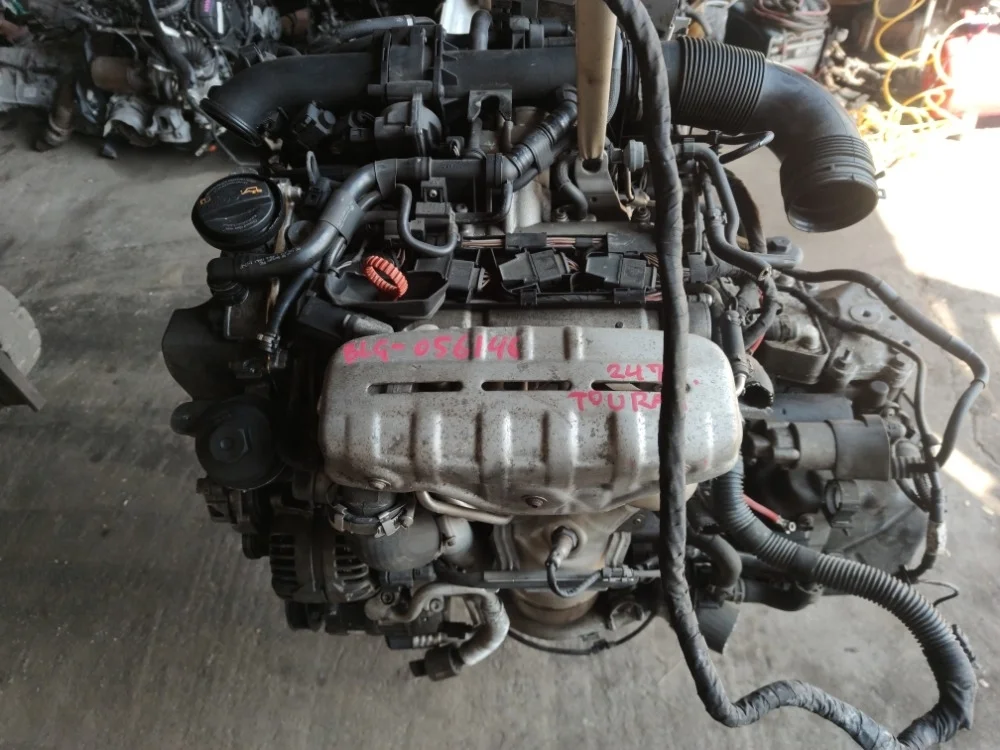 Двигатель Volkswagen Touran 2009 03C100035T 1T2 BLG