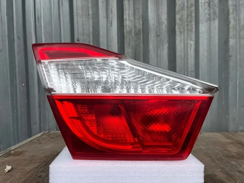 Фонарь Toyota Camry 2011-2014 50