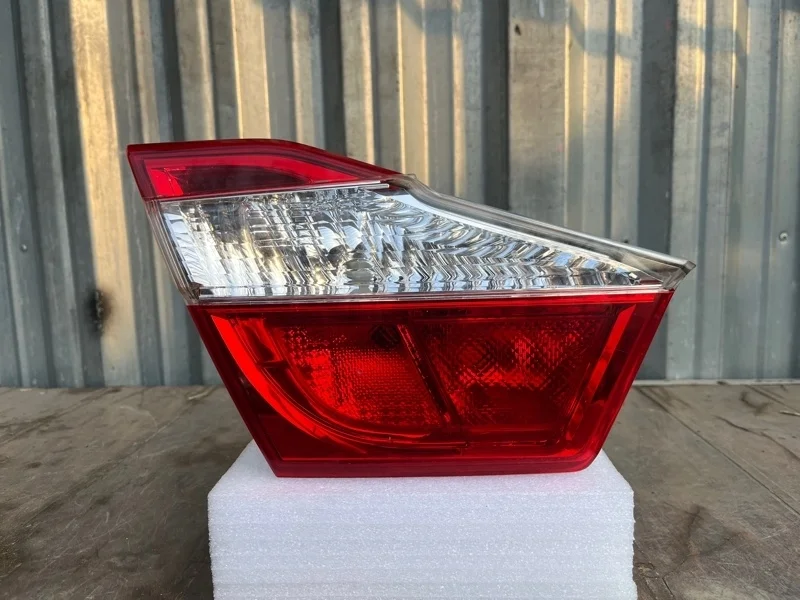 Фонарь Toyota Camry 2011-2014 50