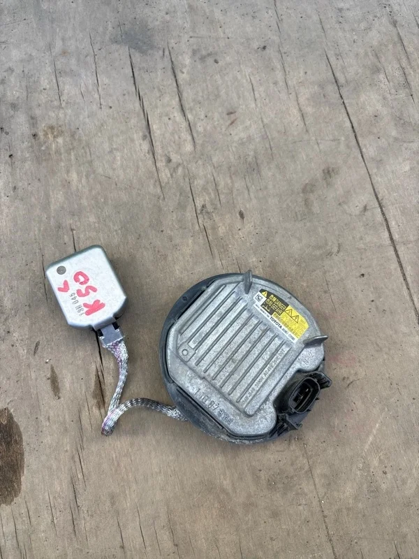 Блок розжига ксенона Toyota Camry 2012-2017 50 55