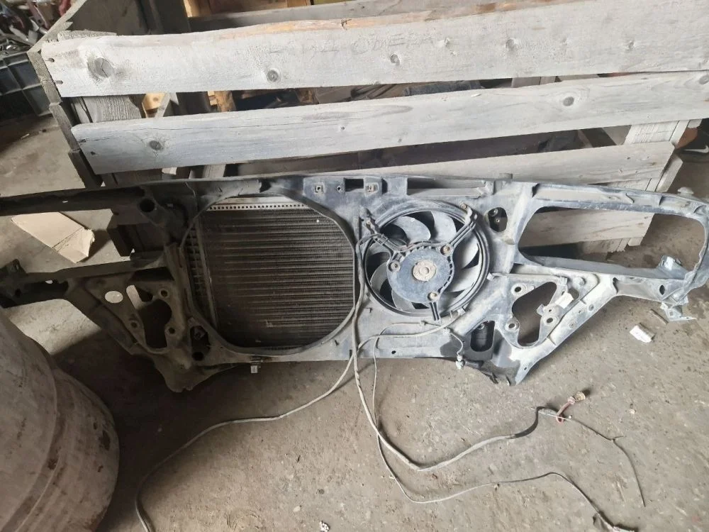 Панель рамки радиатора для Volkswagen Passat B5