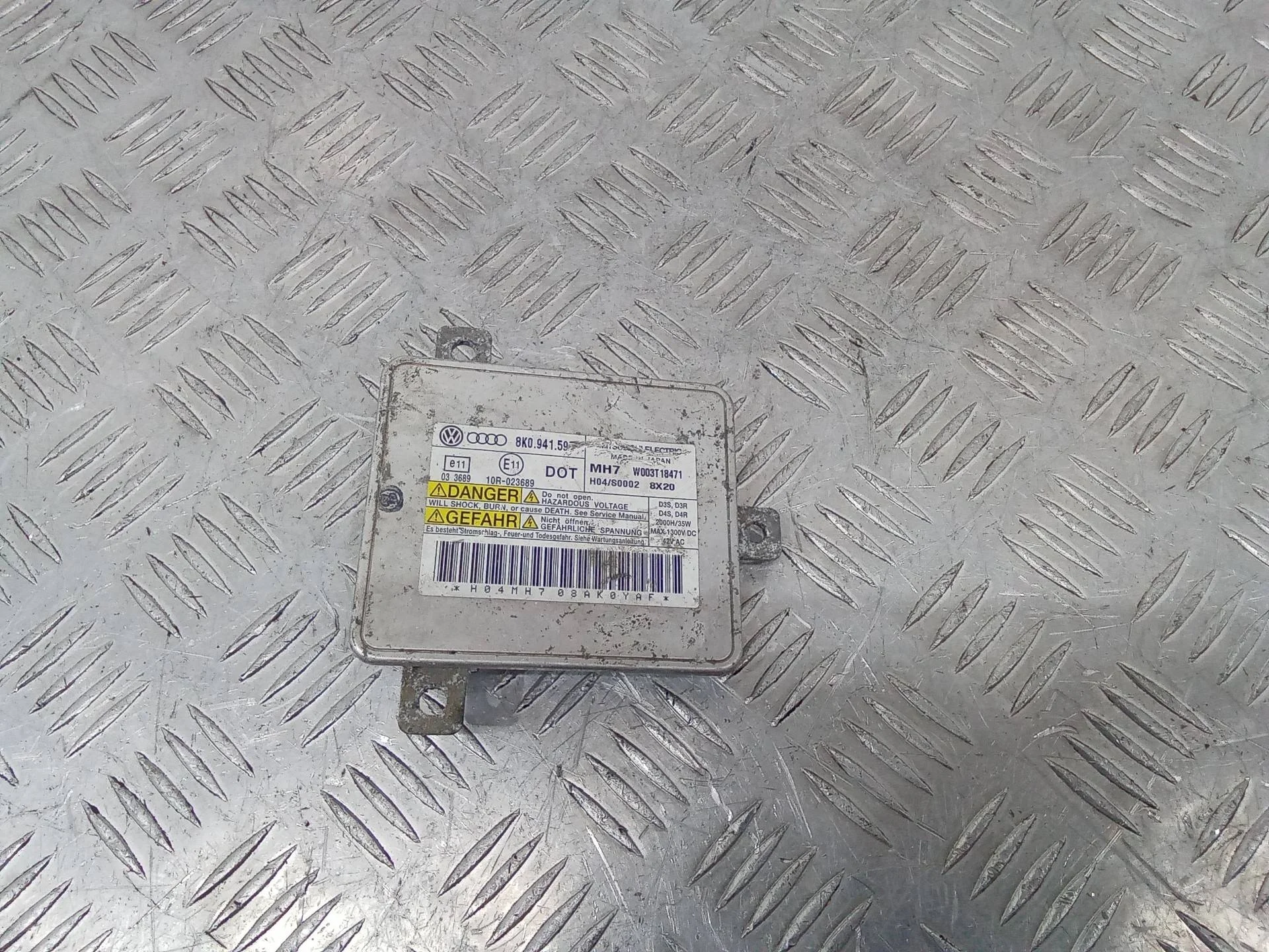 блок розжига ксенона Audi A4 B8