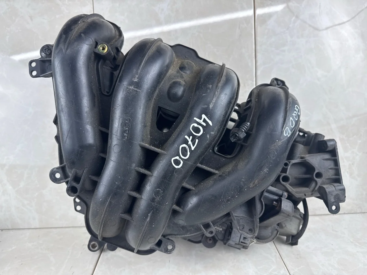 Коллектор впускной Ford Focus 2 2004-2011 4M5G9424FT 1.8 QQDB