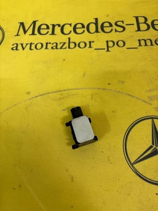 Датчик удара Mercedes S-Class 2009 A0038202826 S221 272.965, передний левый