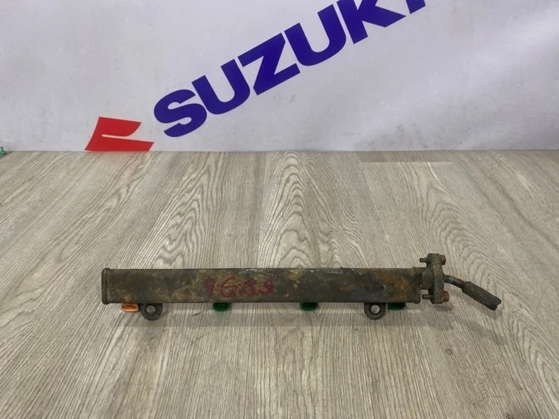 Топливная рампа Mitsubishi Outlander 2006