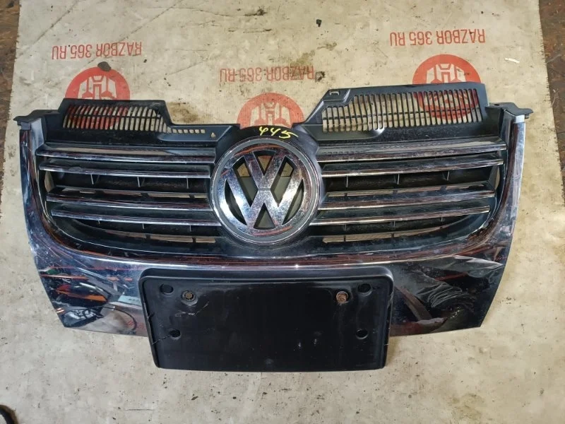 Решетка радиатора Volkswagen Jetta 5 2009 1K2