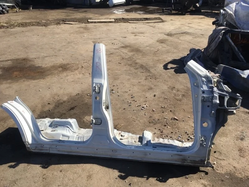 Кузовной элемент Toyota Land Cruiser 2018 6131160170 URJ202 4.5 1VD-FTV, правый