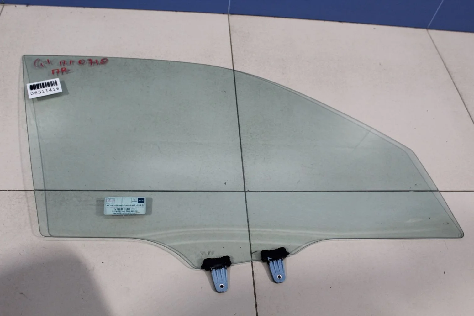 Стекло двери передней правой для Suzuki Grand Vitara 2005-2015