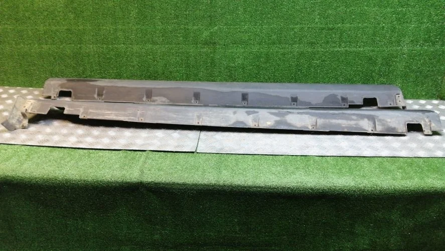 накладка на порог Kia D4HA XM Kia Sorento D4HA XM 877512P000,877522P000