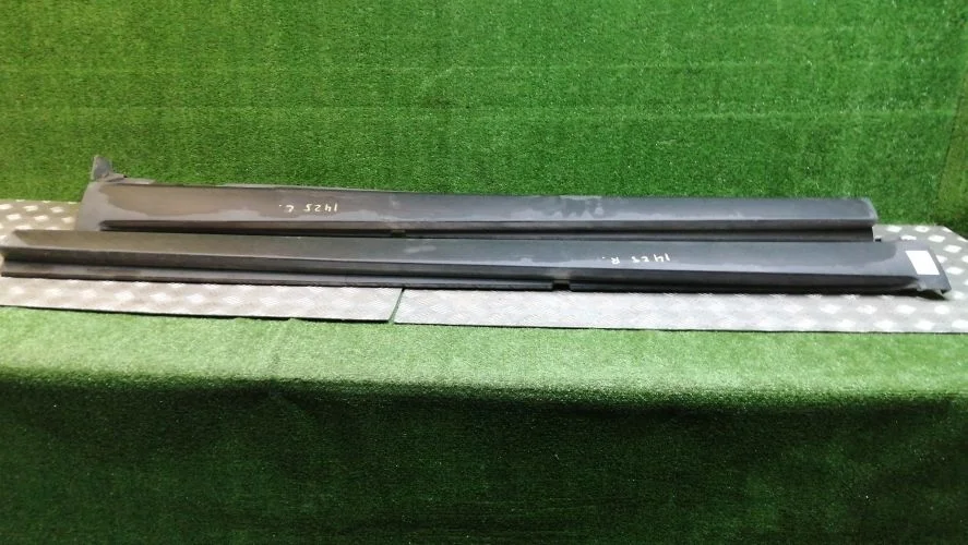 накладка на порог Kia D4HA XM Kia Sorento D4HA XM 877512P000,877522P000