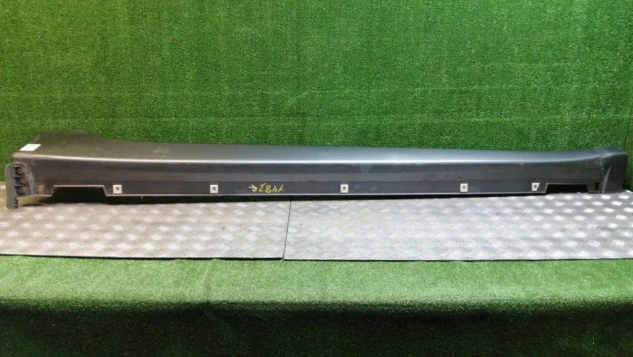 накладка на порог Hyundai G4NC VF Hyundai I40 G4NC VF 877523Z000