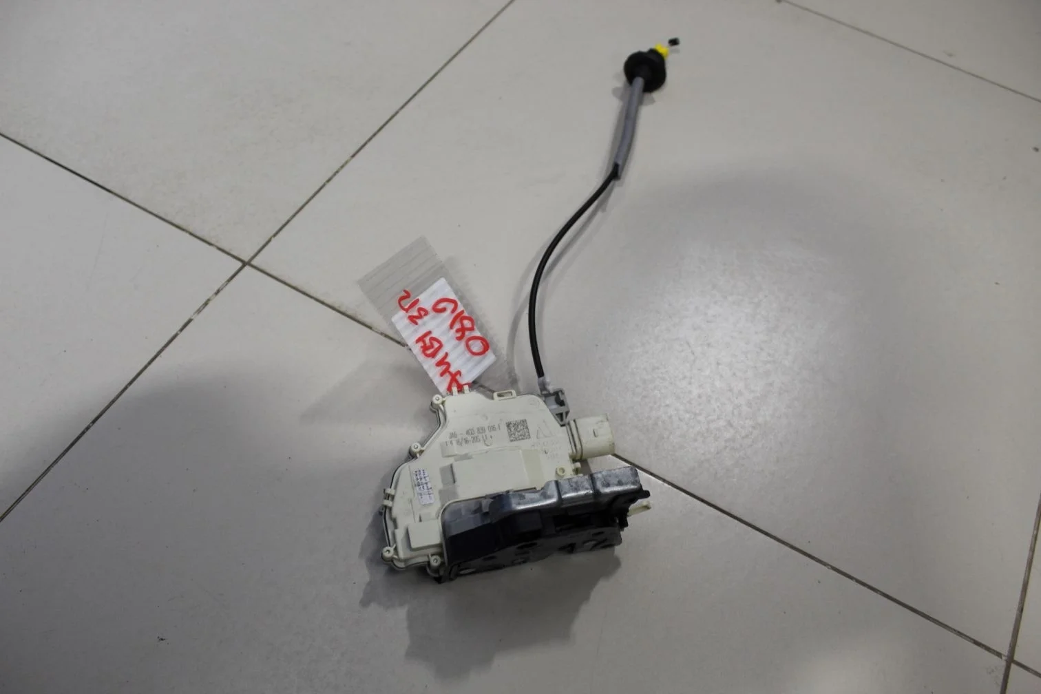 Замок двери задней правой для Audi A4 B9 2015-