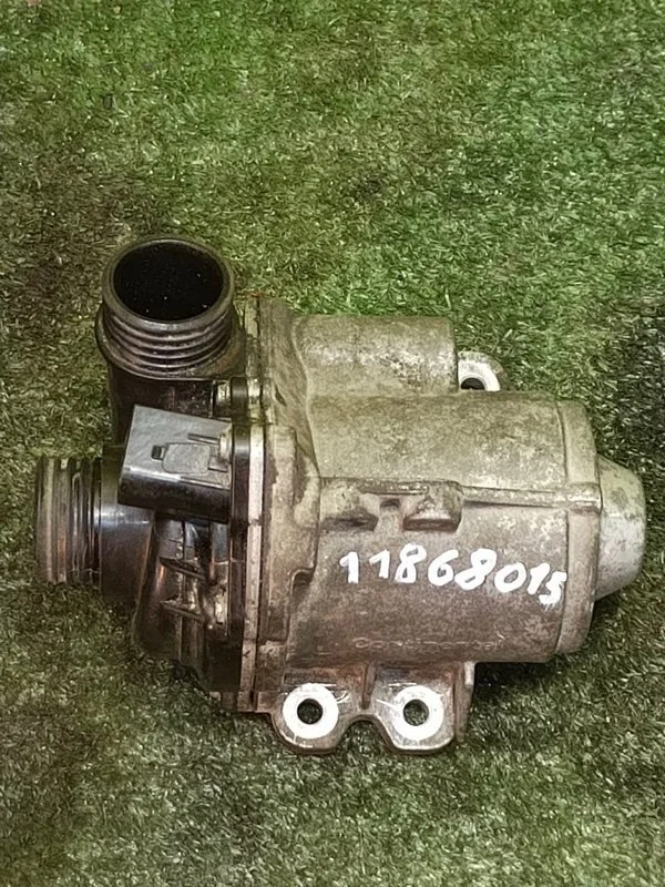 Помпа Bmw X5 E70 N54B30