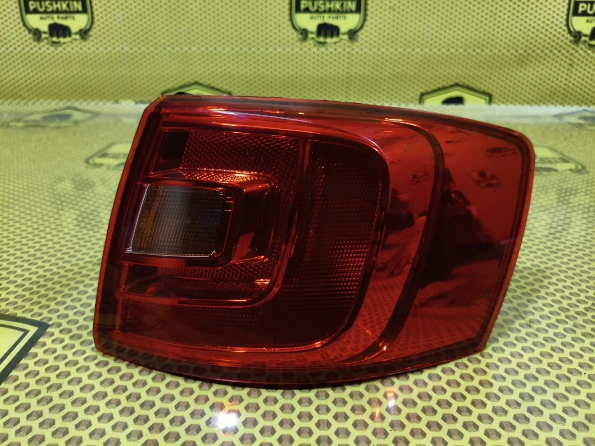 Фонарь в крыло Volkswagen Jetta 2014 5C6