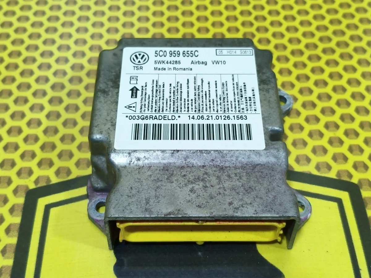 Блок управления airbag Volkswagen Jetta 2014 5C6