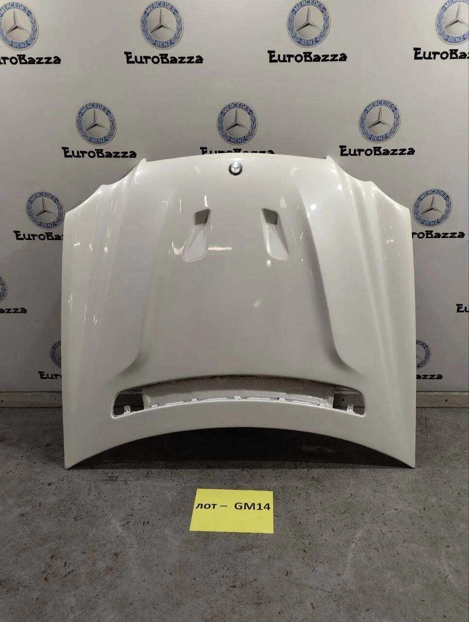 Капот Mercedes W209