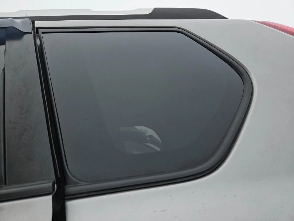 Стекло глухое левое на Nissan X-Trail T31