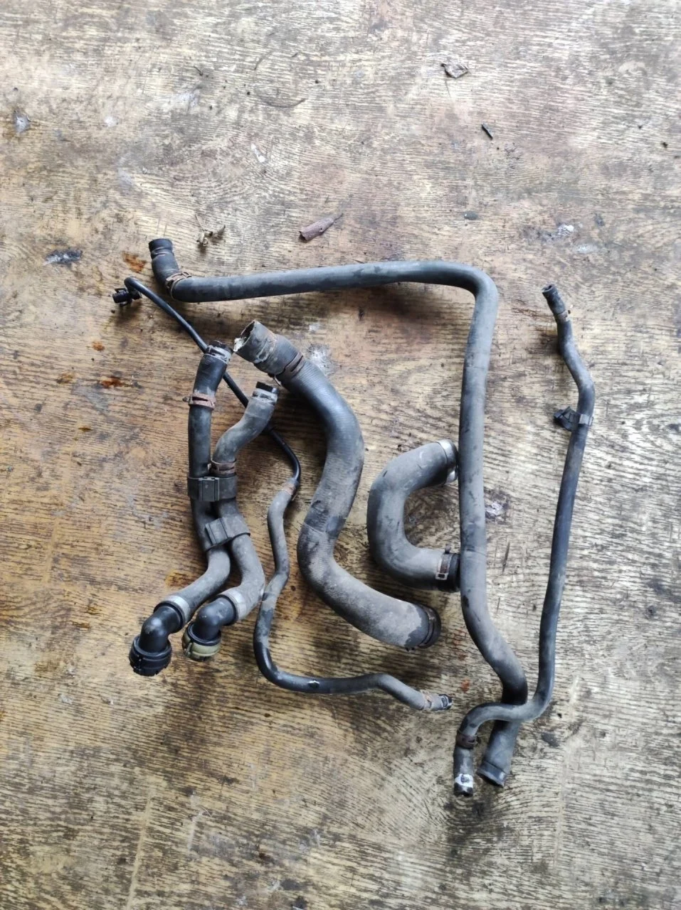 Патрубок системы охлаждения Opel Astra H 13118272