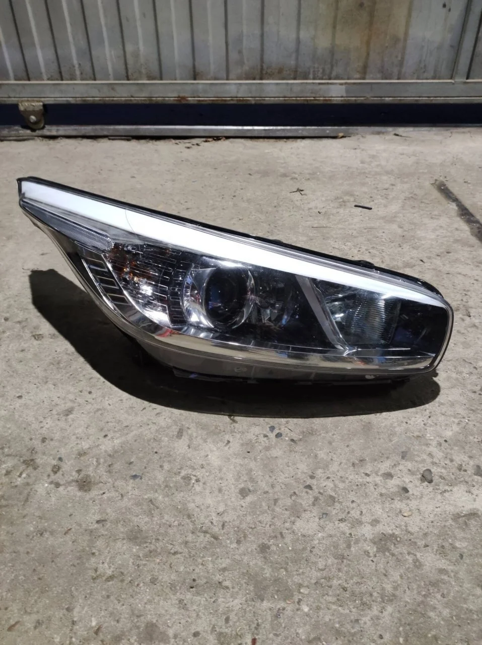 Блок фары Kia Ceed 2 92102A2000, правый
