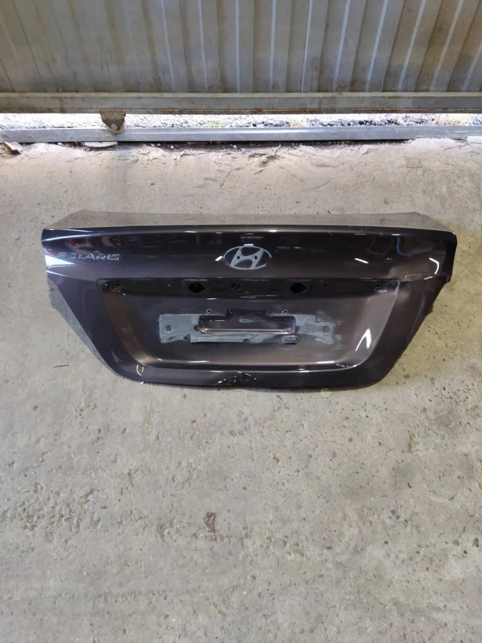 Крышка багажника Hyundai Solaris 2014-2017 692004L000
