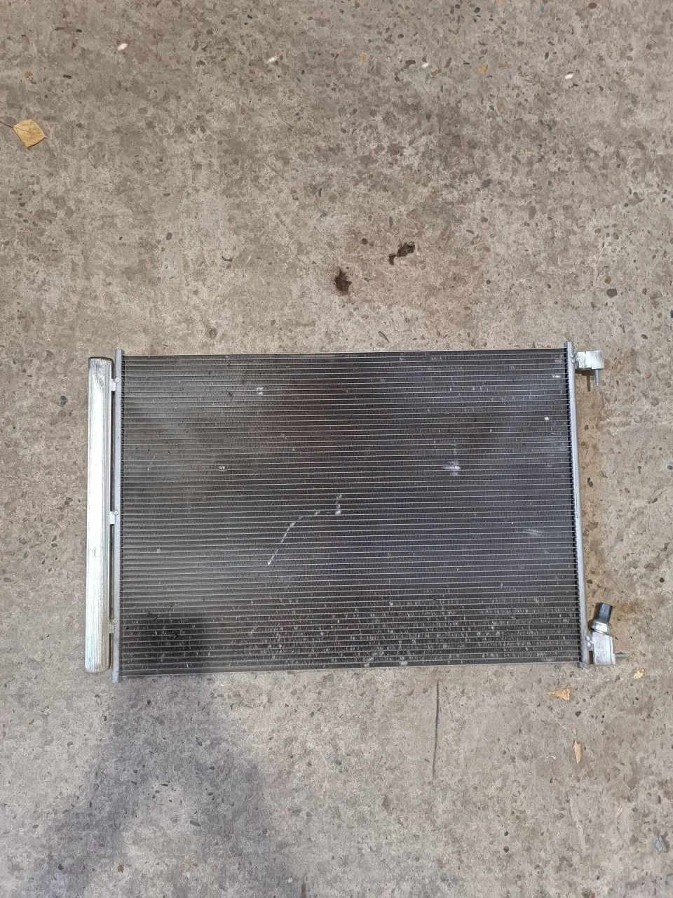 Радиатор кондиционера Mercedes E 2020-2024 A0995000454 W213