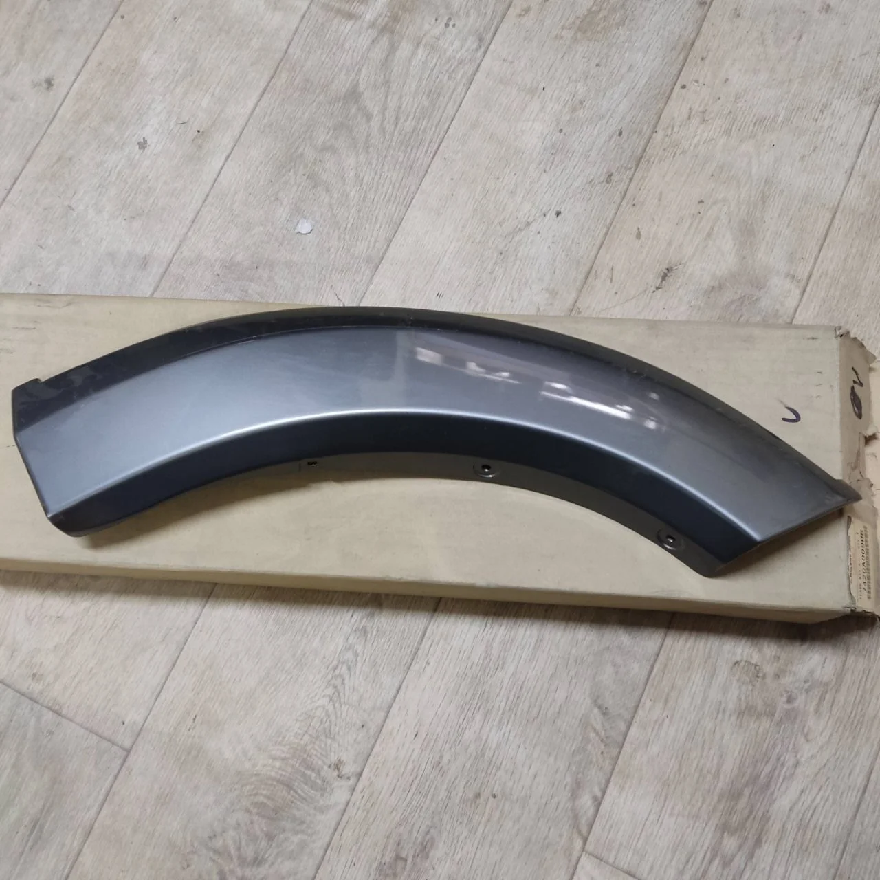Накладка крыла Mitsubishi Outlander 2002-2009 7420A009HB, задняя левая
