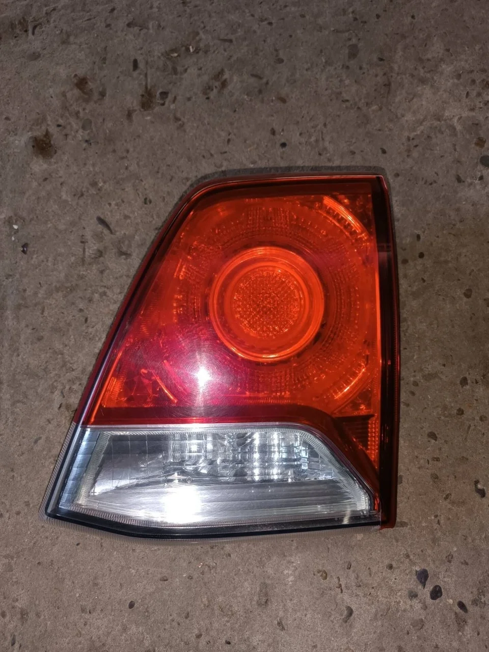 Фонарь внутренний Toyota Land Cruiser 200 2012-2015 8158160280, задний правый