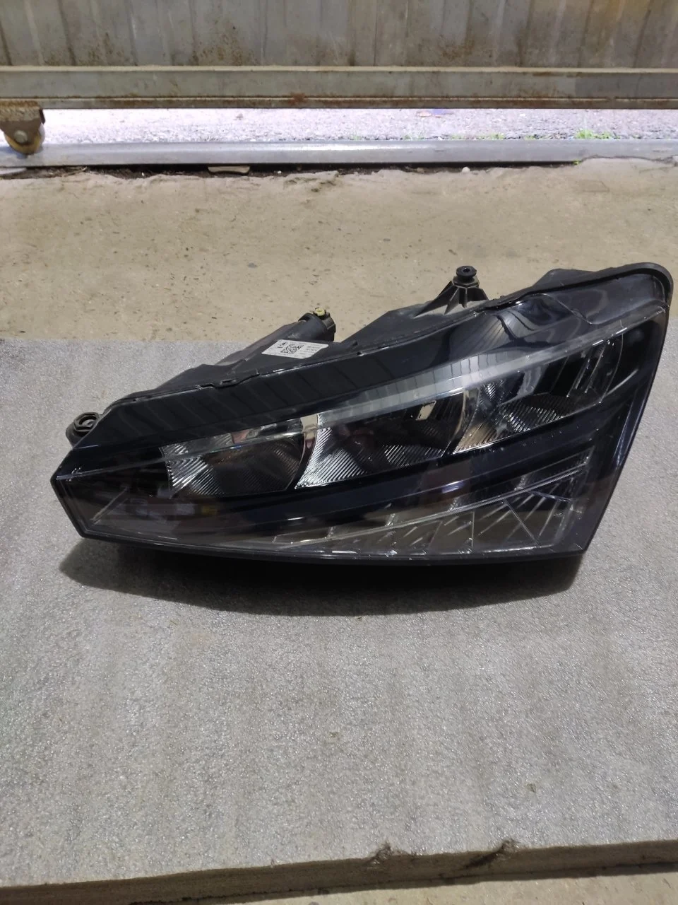 Фара LED Skoda Rapid 2 2023 60U941019, передняя левая