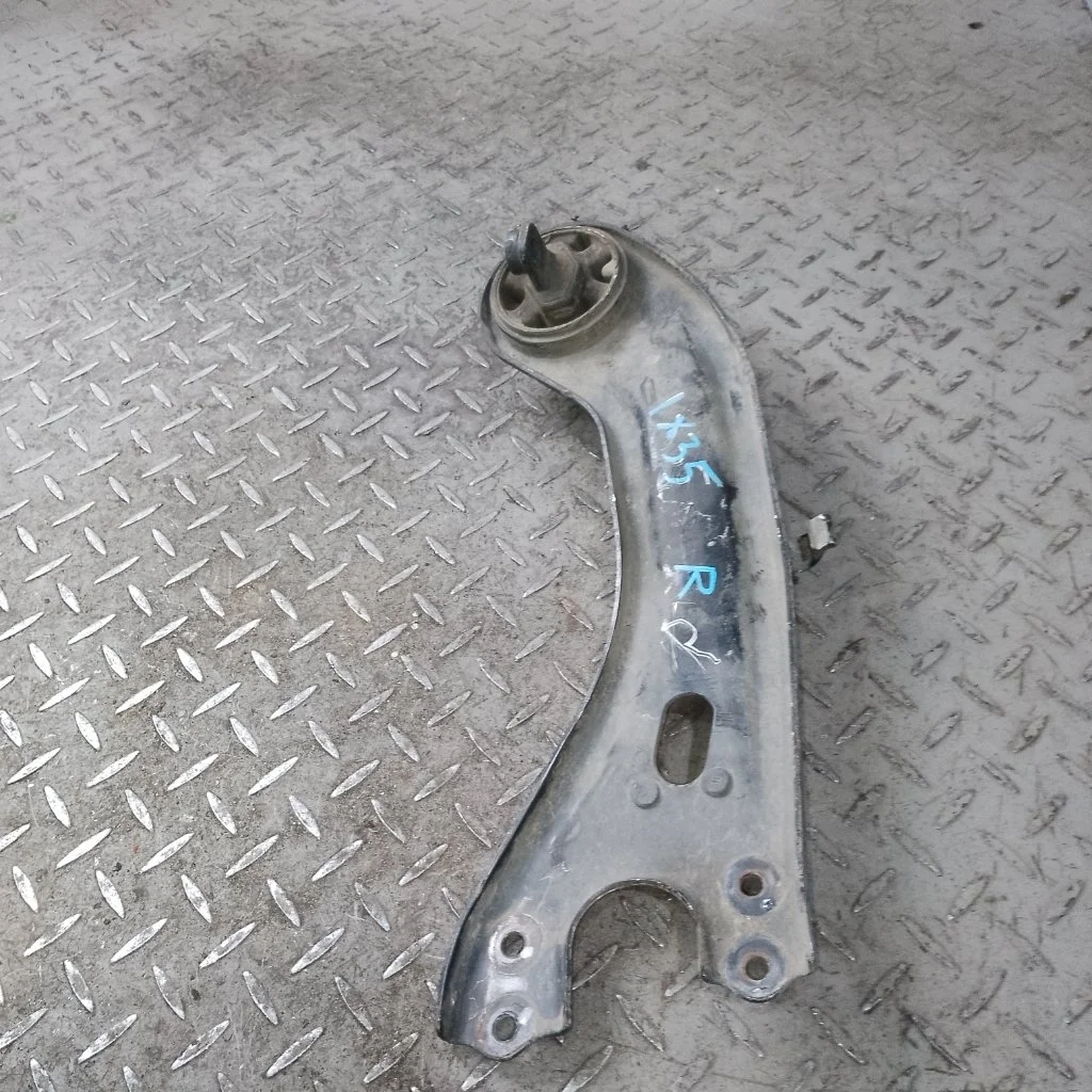 Рычаг задний Hyundai Ix35 552802S850 1, правый