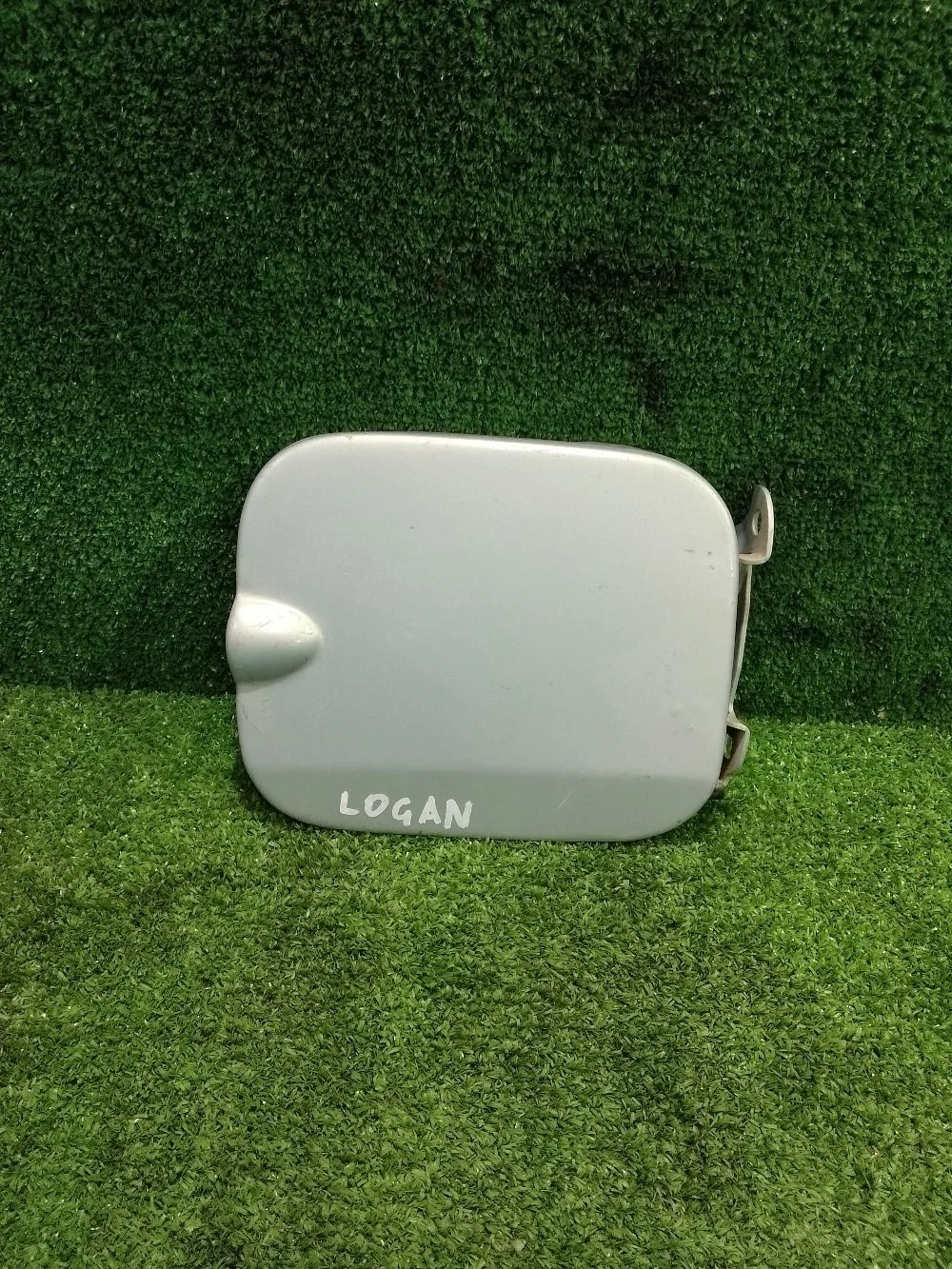 Лючок бензобака Renault Logan I